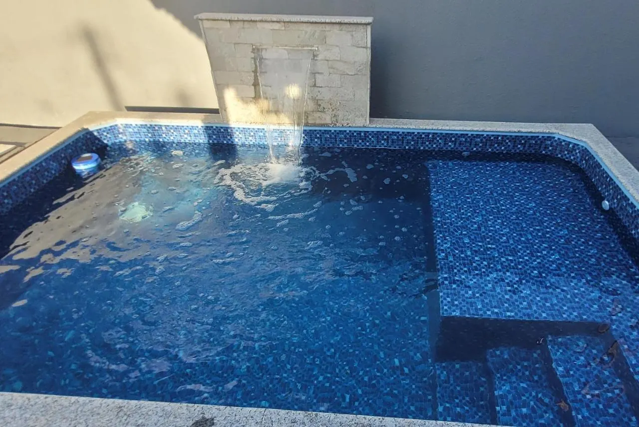 Casa Em Caldas Novas contacts